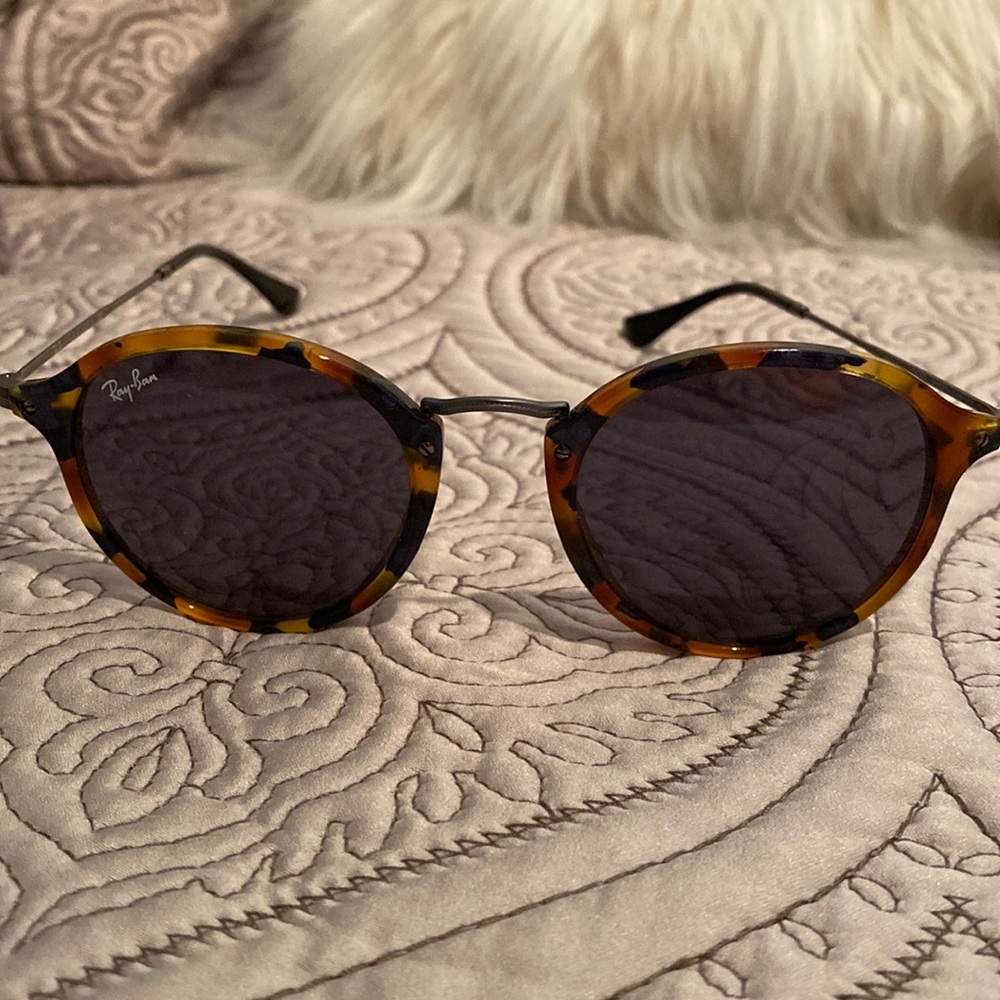 Ray Ban Sun Glasses
